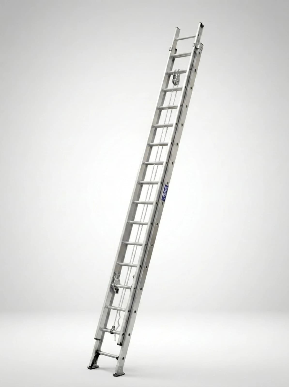 Escalera Tipo Extension de 5m a 9m en Aluminio — Escaleras en alquiler