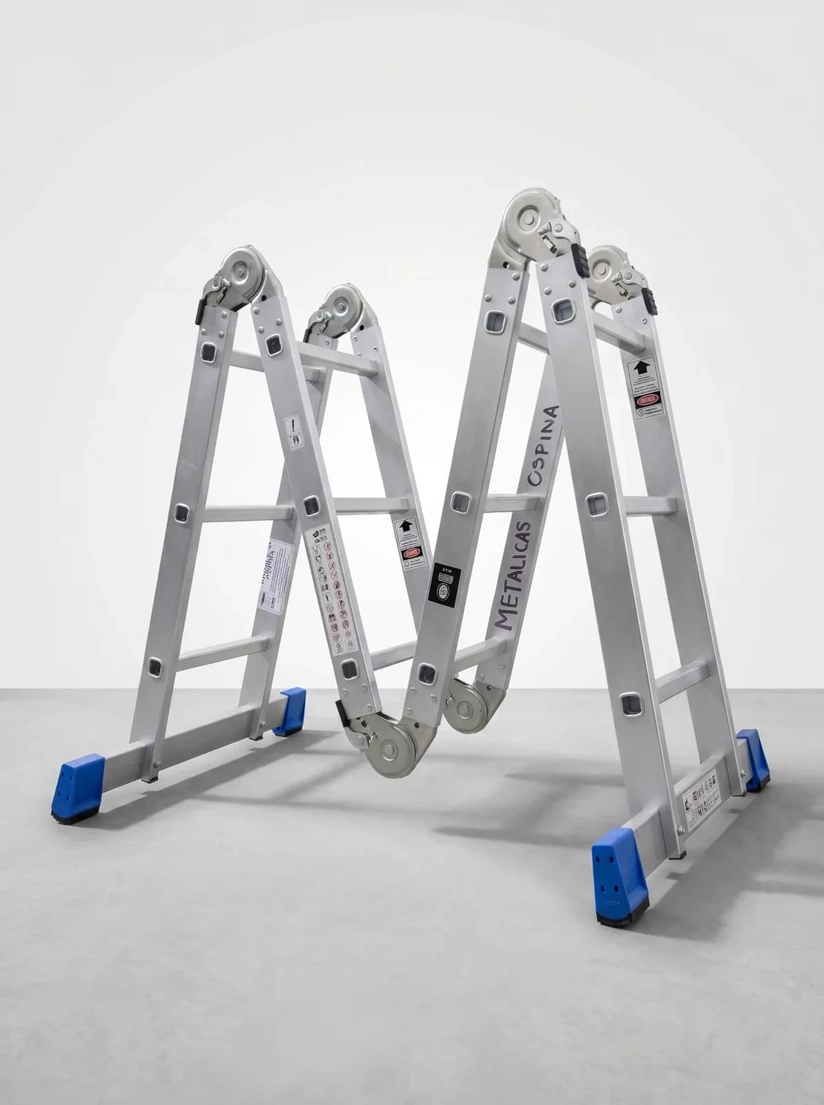 Escalera Multifuncional de 3.55m en Aluminio — Escaleras en alquiler