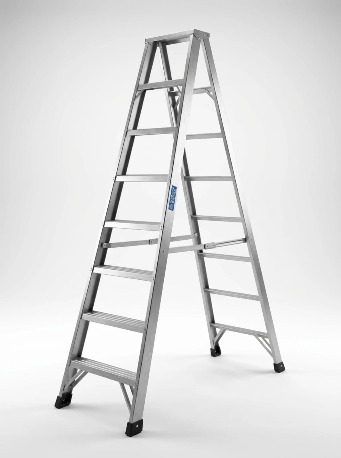 Escalera Tipo Tijera de 2.40m en Aluminio — Escaleras en alquiler